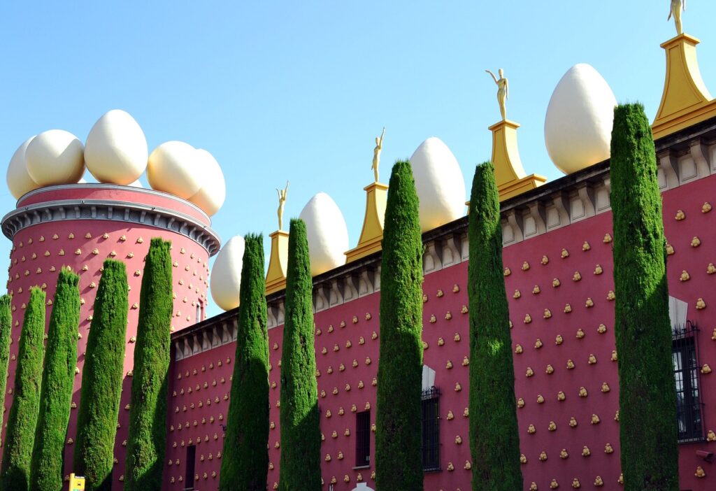 dali museum, figueras, wall-898317.jpg