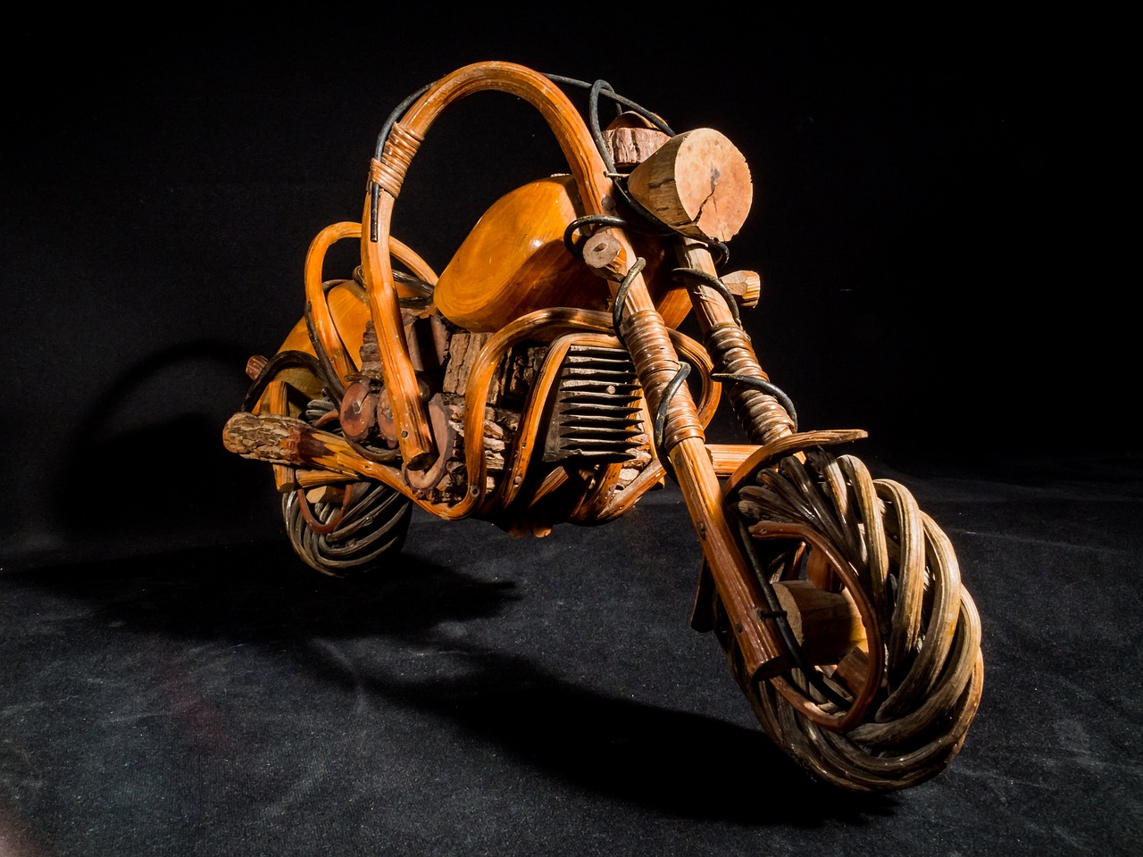 wooden motorcycle, motorcycle, wood-253555.jpg